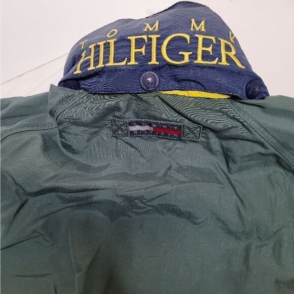 VINTAGE 90s Tommy‎ Hilfiger green packable hood windbreaker gorpcore jacket L - Picture 8 of 11